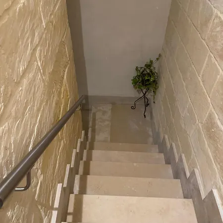 Mayu's House , Dimora Nel Centro Storico Di Nyaraló